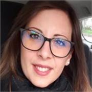 Laureata in Lingue Straniere offre lezioni di lingua inglese e tedesca ed assistenza compiti per tutti i gradi di scuola