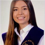 Estudiante de máster Ingeniería en Tecnologías de Telecomunicaciones imparte clases a alumnos de todas las edades