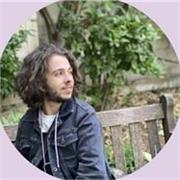 Profesor titulado en Humanidades con experiencia en secundaria y en refuerzo escolar, ubicado en Vallès Occidental. 