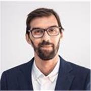 Profesor con buena predisposición para enseñar francés, como segunda lengua extranjera