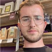 Meine Unterrichtsphilosophie konzentriert sich auf die Idee, mit meinen Schülern einen ansprechenden und kreativen Unterricht zu gestalten. Ich glaube aufrichtig, dass Sprachenlernen Spaß machen kann und Spaß machen sollte. Ich bemühe mich, eine Umgebung