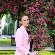 Englisch-Dozentin (PhD) bietet Online-Unterricht für Erwachsene