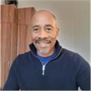 I am a native speaker of American English who has been teaching in Germany for 8 years. You have finally found the right teacher!