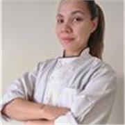 Hola, soy Jessica, cocinera apasionada y amante de la cocina práctica y con corazón. 