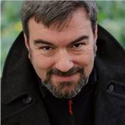 Profesor especializado en enseñar a argumentar y hablar en público