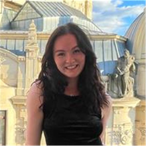 Jessica Burton | Tutor from Birmingham | Findtutors