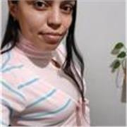 Chica de apoyo de regularización para niños niñas a nivel preescolar y primaria