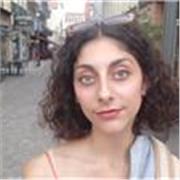 Professeure d'anglais pour adultes en ligne. J'ai eu le BAC Australien et je vis en France depuis 3 ans. J'ai eu le B1 en francais