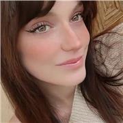 Profesora de pedagogía terapéutica, educación infantil y primaria, ofrece clases particulares.