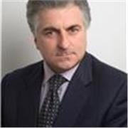 Laureato in Economia e Commercio, insegnante e consulente aziendale impartisce lezioni di economia aziendale e contabilità