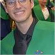 Estudiante de historia en la UA que imparte clases tanto de historia, primaria e informática 