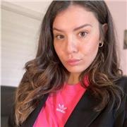 Laureata in Lettere moderne offre lezioni private di italiano e storia