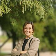 Soy profesora de español y me encanta conversar