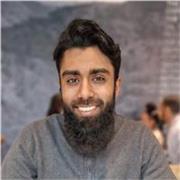 A highly experienced Maths tutor with deep subject knowledge.