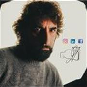 Fotografo ritrattista per imparare a gestire la luce da studio per ritratti efficaci