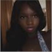 Soy una estudiante de Gestión Administrativa, tengo conocimiento sobre inglés que podría ser útil para ayudar a los más pequeños 