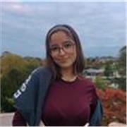 Profesora especializado en niños/as de primaria y ESO. Soy estudiante de último curso de educación primaria y mención en inglés