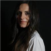 Profesora de derecho administrativo, licenciada en ciencias políticas y administración pública, licenciada en derecho y con máster en derecho administrativo