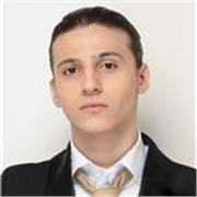 Experienced English Teacher Specializing in Personalized Lessons