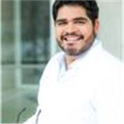 Soy médico empático que dará clases a migrantes