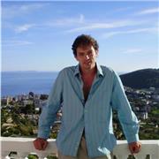 I would describe myself as friendly, energetic, open and a good listener. My lessons are for everyome, ideally 8-25 y/o