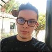 Estudiante universitario de ingeniería con experiencia impartiendo clases a niños y jóvenes