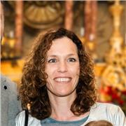 I offer private Dutch lessons, either in person or online