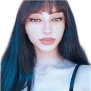 Estudiante joven española nativa