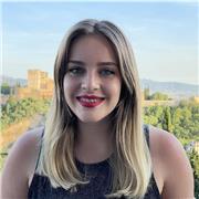 Grado en estudios ingleses. B1 en alemán