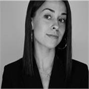 Profesional durante 4 años en marketing digital con experiencia campañas publicitarias, redes sociales y estrategia de marcas