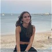 Soy alumna estudiando estudios vascos y me gusta mucho aprender idiomas; entre ellos el euskera y el inglés