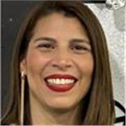 Mi nombre es Jeniffer y doy clases de inglés. Me enfoco más en niños y adolescentes