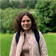 A professional teacher who adores of teaching everyone!