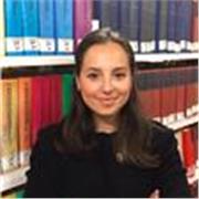 studentessa universitaria offro aiuto per compiti e studio