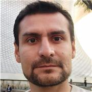 Profesor de Literatura con experiencia en corrección de estilo