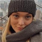 Offro lezioni a ragazzi delle medie per lingue (spagnolo,inglese e francese) ma anche tutte le altre materie
