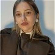 Laureanda magistrale in Lingue Straniere, impartisco lezioni private per elementari, medie/superiori e università