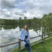 I am a patient and enthusiastic tutor who loves sharing the beauty of the Italian language and culture.