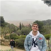 Studente di lettere moderne per ripetizioni di italiano