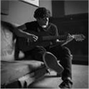 Vuoi imparare un fantastico strumento come la chitarra? Sono qui proprio per te! 
Ho 22 anni e suono da quando ne ho 8. So perfettamente di cosa avrebbe bisogno una persona agli inizi e ricorda la passione prima di tutto! 