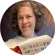 Hallihallo und herzlich willkommen! Soy Profe de Alemán recibida, y me dedico a la enseñanza personalizada y enfocada en las necesidades y requerimientos individuales