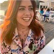 Madrelingua italiana, posso impartire lezioni di lingua italiana ed essere d'aiuto per l'inglese e storia dell'arte