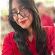 Profesora de Matemáticas imparte clases a todas las edades