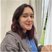 Cours pour tous les niveaux, en télétravail, je m’appelle Emma et j’ai 18 ans. J’ai un niveau c2 avancé et je suis très motivé!