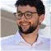 Offro lezioni a ragazzi delle superiori, ragazzi delle medie e bambini delle elementari . Per analisi uno anche a ragazzi dell'uni