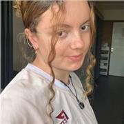 Étudiante en L2 Anglais qui propose de donner des cours de soutien scolaire au lycée