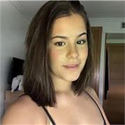Profesora de apoyo, estudiante. Ayudo con matemáticas, inglés, lengua y apoyo escolar