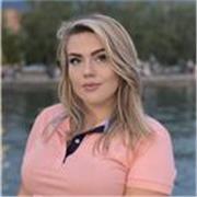 An encouraging English teacher who makrs learning enjoyable while helping children and teens speak with confidence.