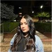 Profesora de inglés a niños pequeños para ayudarle a dar lo mejor de sí. Llevo dando inglés desde pequeña y siempre me ha gustado mucho esa asignatura. Vivo en Mostoles, Madrid y podría desplazarme cerca o dar clases online 