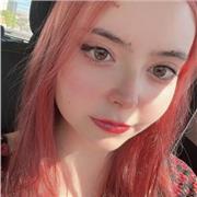 Bastante paciente, simpática y amable en la enseñanza